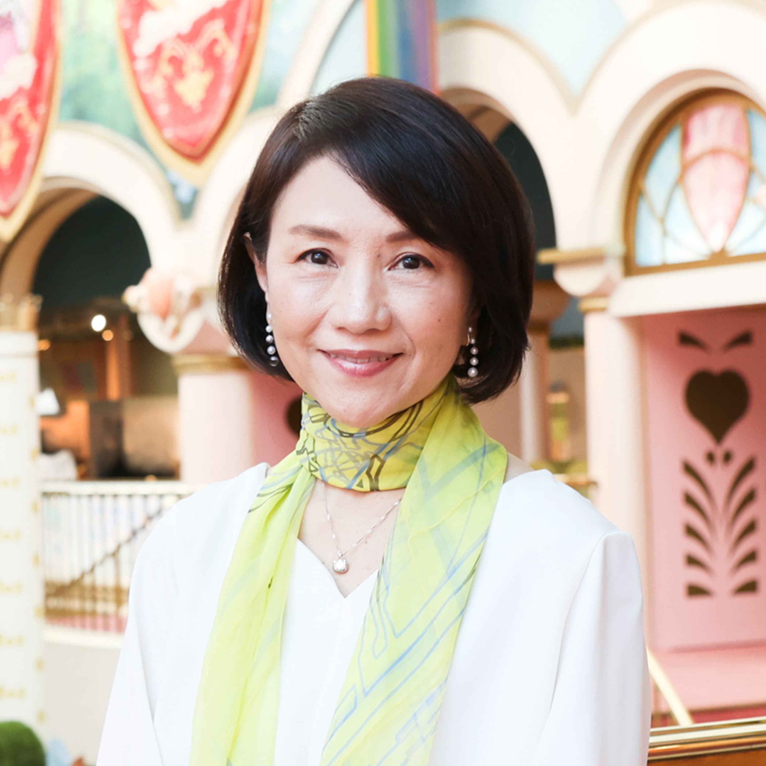 小巻亜矢の写真
